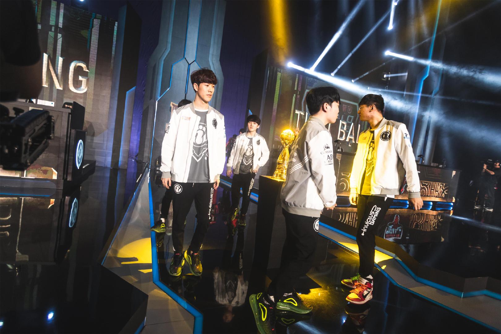 FPX赛后群访 QiuQiu：兄弟们可能在打团、对线也还需要加强一下