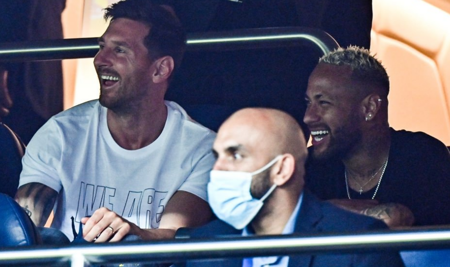 从LPL倒数第一变成常规赛第一 V5老板发文庆祝：剧本都不敢这么写